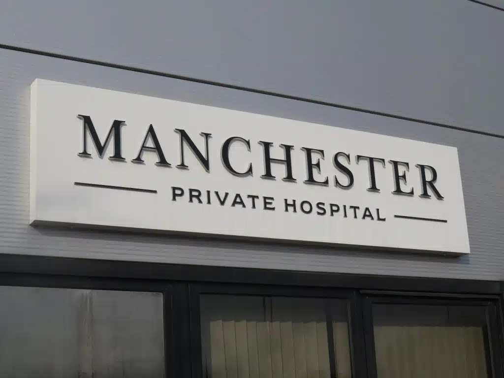 manchester private hospital front